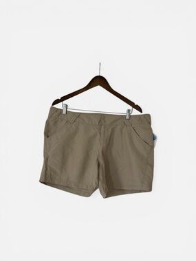 Columbia Women’s Tan Outdoor Shorts